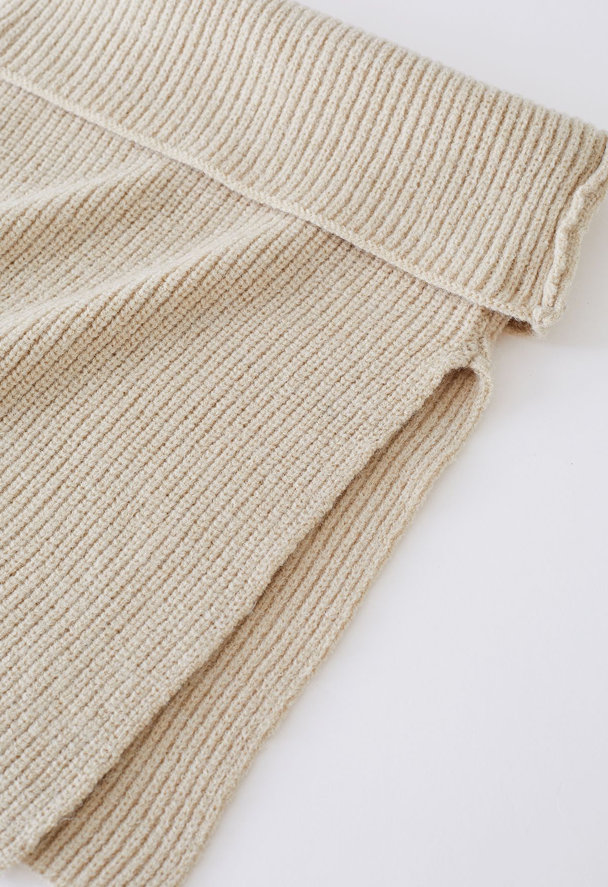 Rippstrickpullover mit abnehmbarem Schal in Oatmeal