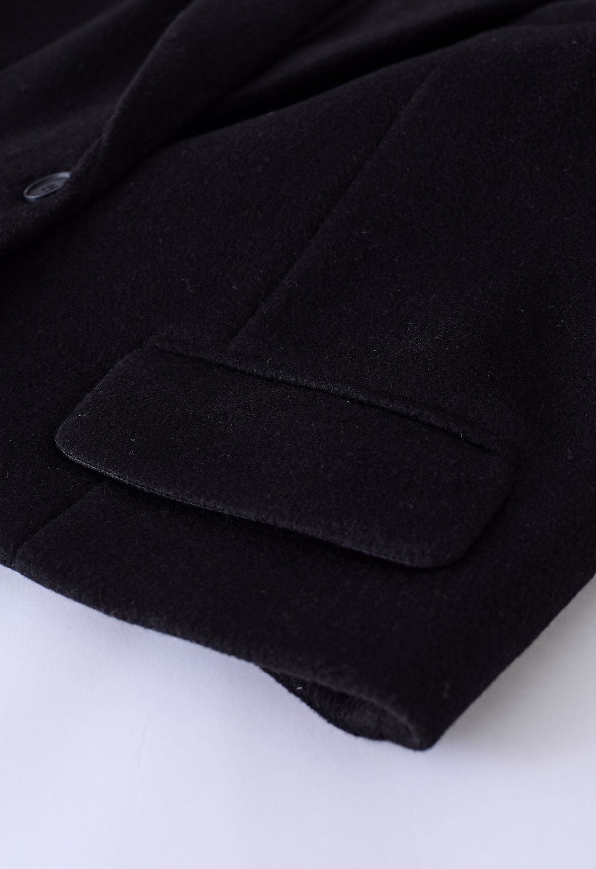 Kurzer Blazer aus Wollmischung mit Zopfmuster in Schwarz
