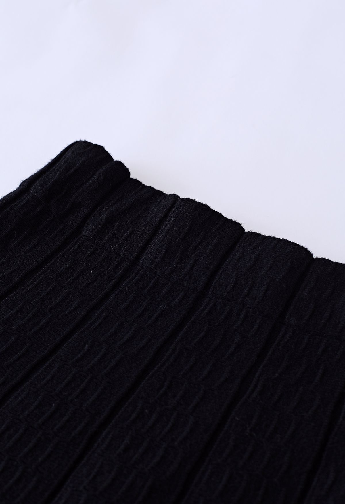 Rüschenrock aus weichem Strick mit geprägter Struktur in Schwarz
