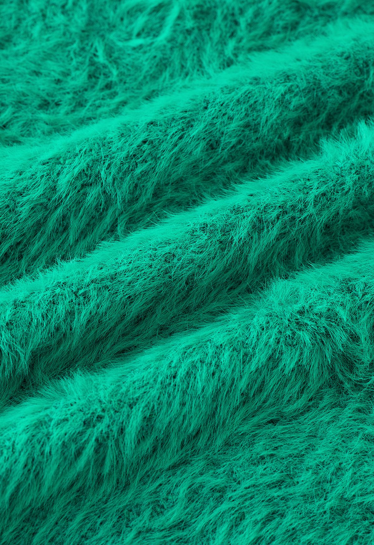 Ein-Schulter-Set aus Fuzzy-Strickoberteil und Strickjacke in Grün