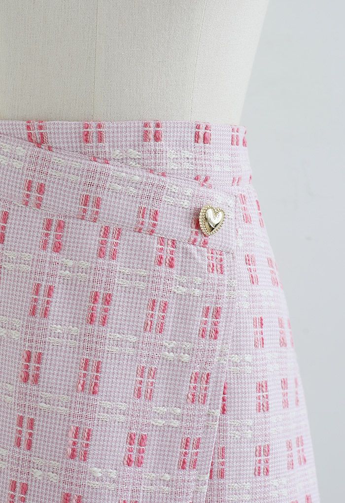 Tweed-Minirock mit Herzknopf und Klappe vorne in Pink