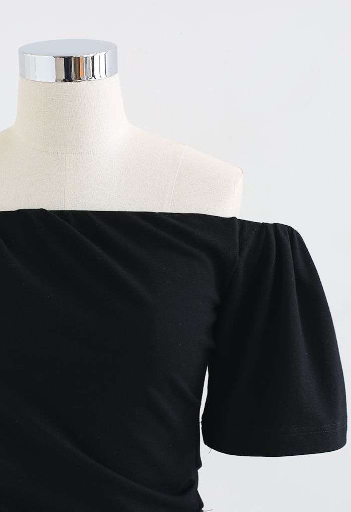 Schulterfreies Kurzarm-Crop-Top aus Baumwolle in Schwarz