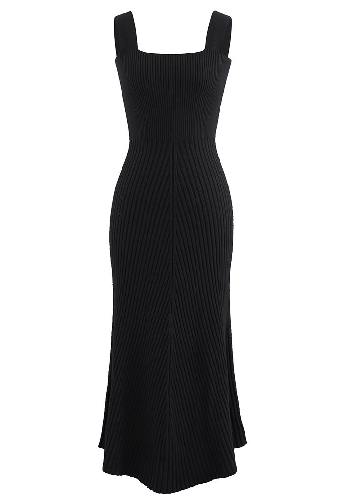 Schlankes Cami-Kleid aus weichem Strick in Schwarz