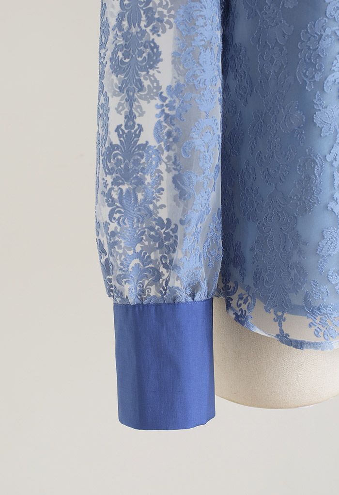 Halbtransparentes Organza-Hemd aus Jacquard mit Blumenmuster in Blau