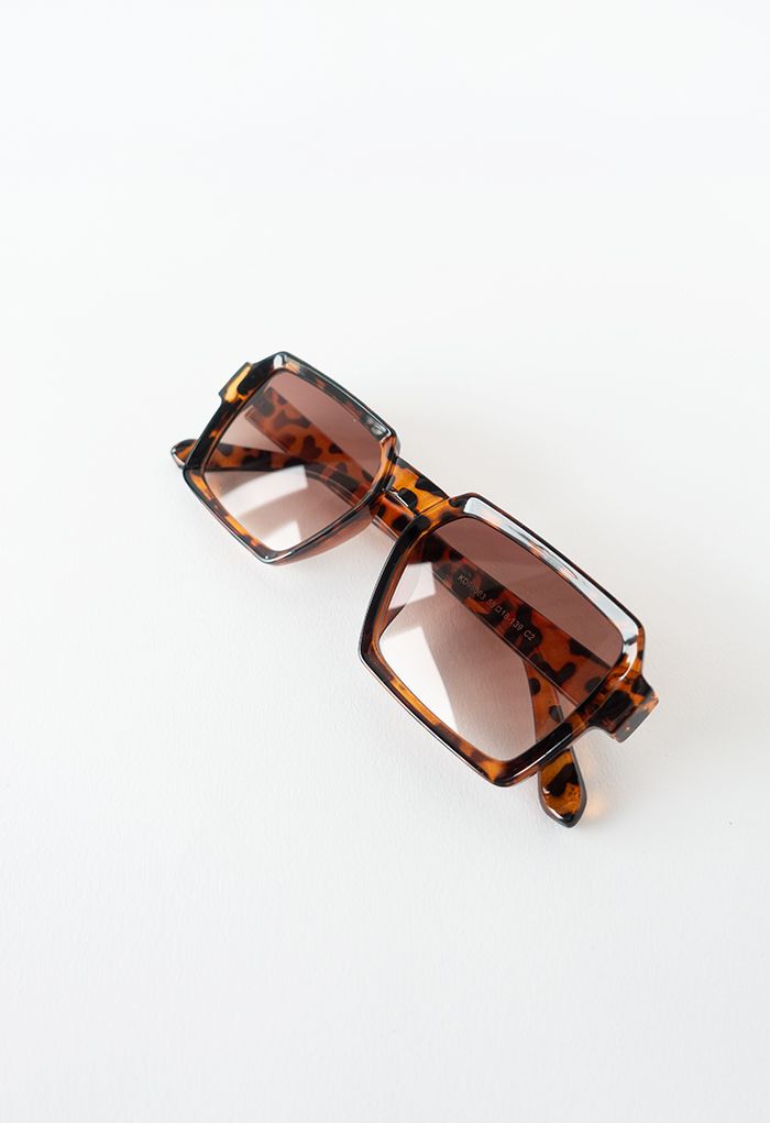 Vollrand-Sonnenbrille mit eckigem Rahmen in Leopard