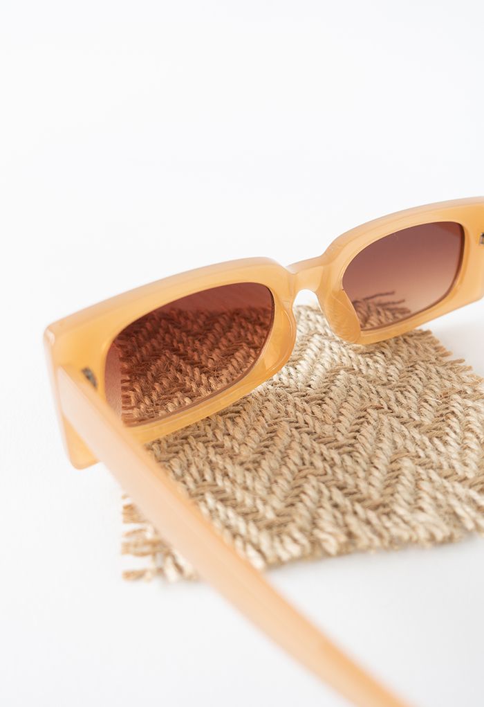 Rechteckige Vollrand-Sonnenbrille in Orange