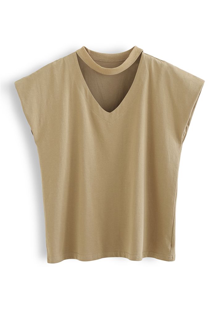 Ärmelloses Baumwoll-T-Shirt mit V-Ausschnitt und Halsband in Karamell