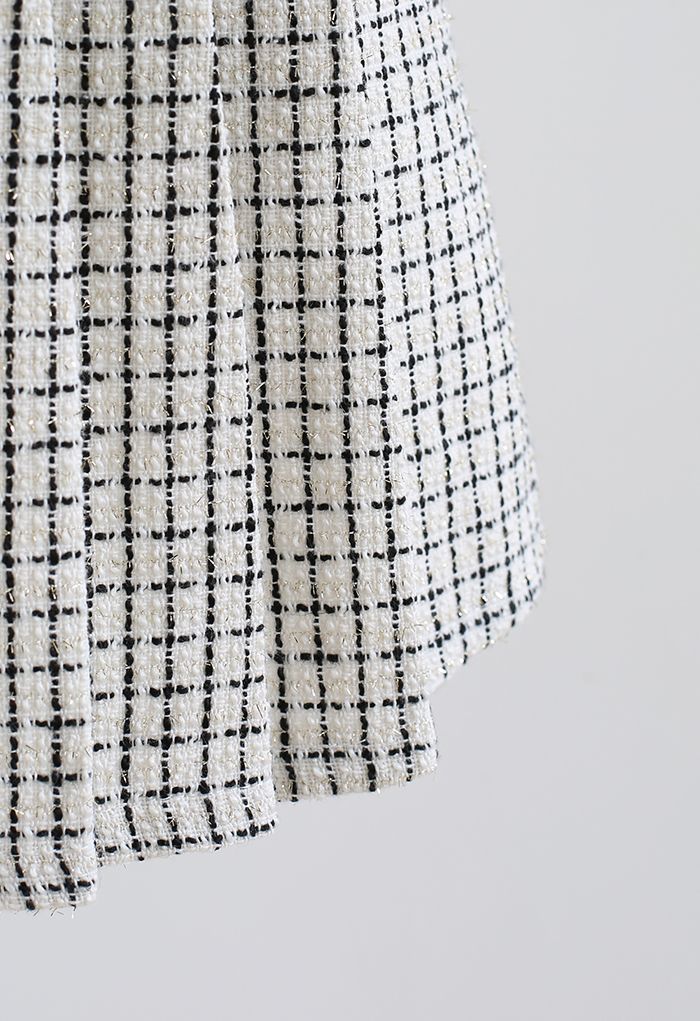 Tweed-Minirock mit Perlenknöpfen und Karomuster in Weiß