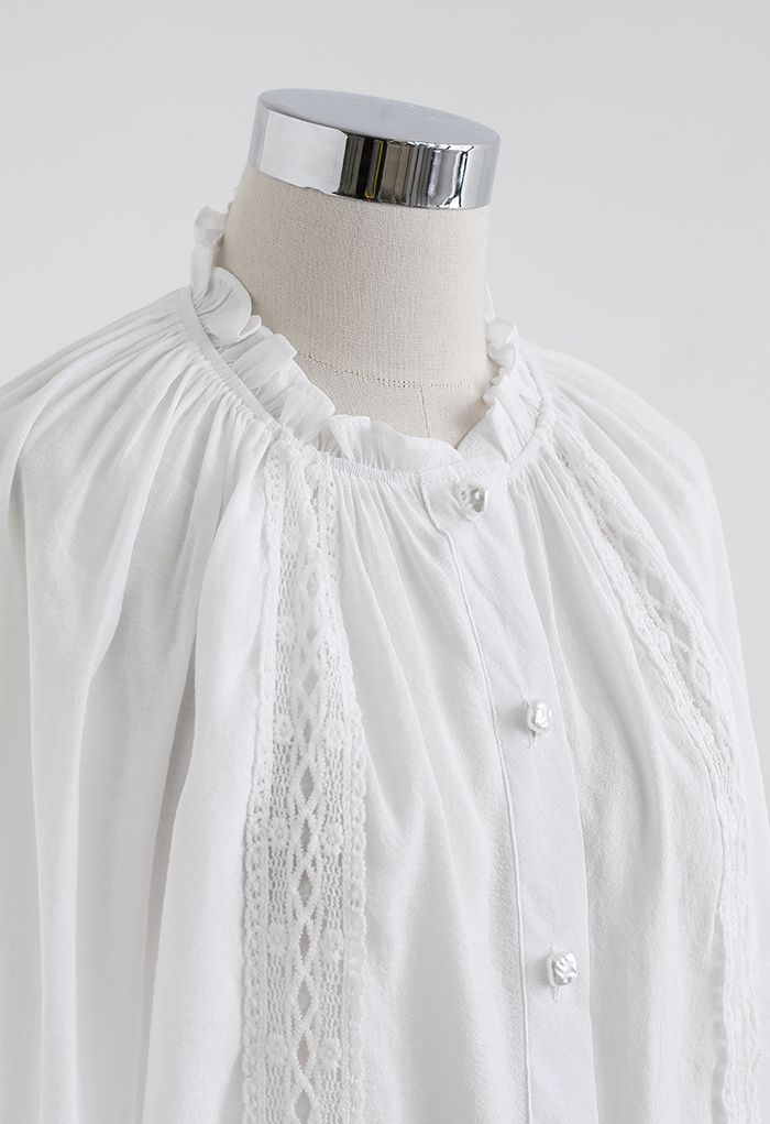 Slouchy Shirt mit Häkelbesatz und Puffärmeln in Weiß