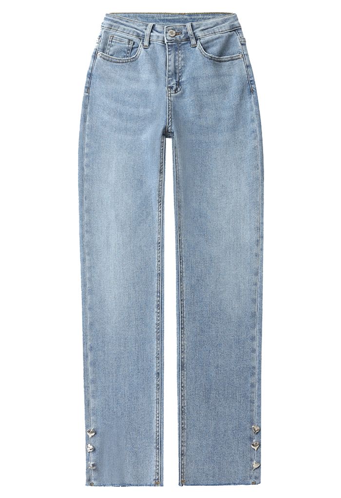 Raw-Cut Skinny Jeans mit Herzknöpfen