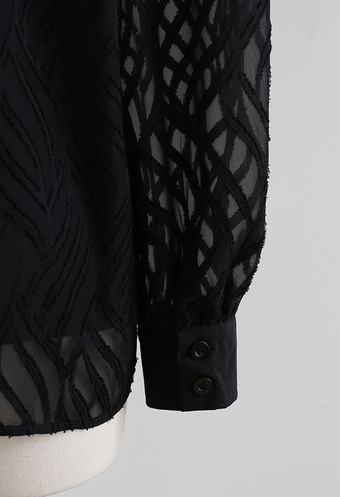 Klassisches Slouchy-Hemd mit gewellter Textur in Schwarz