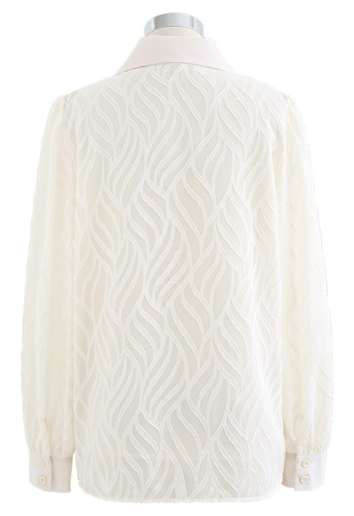 Klassisches Slouchy-Hemd mit gewellter Textur in Weiß