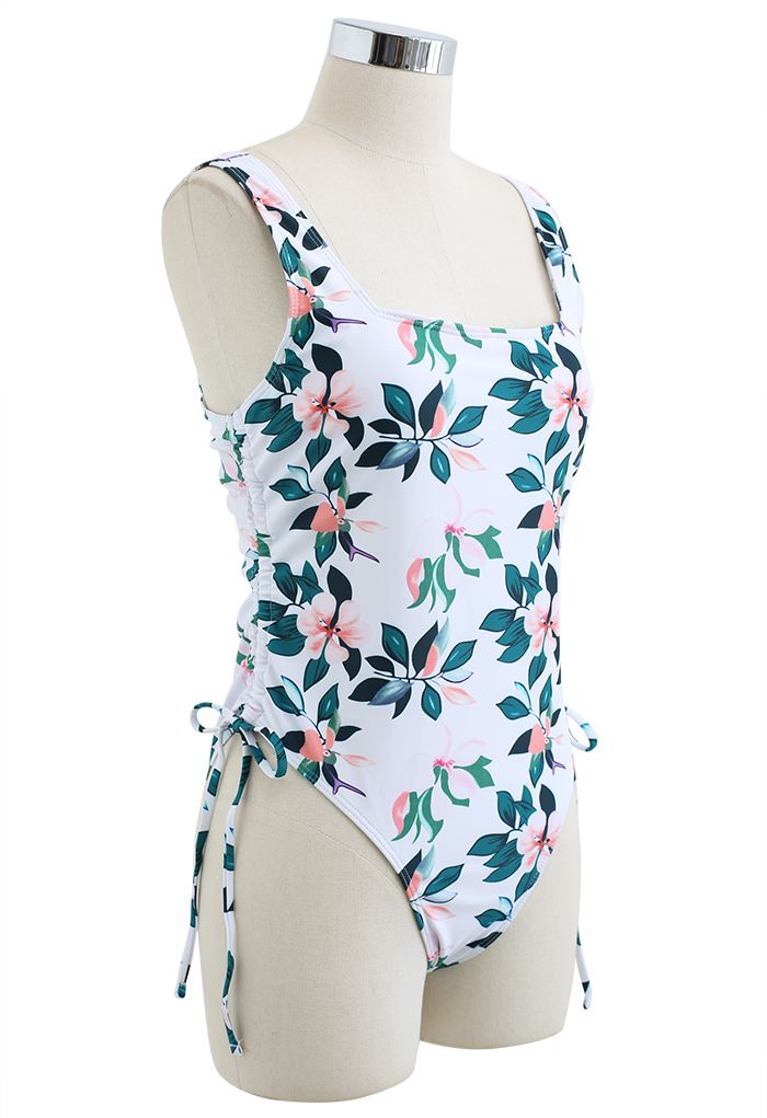 Sommer-Badeanzug mit seitlichem Kordelzug und Blumenmuster