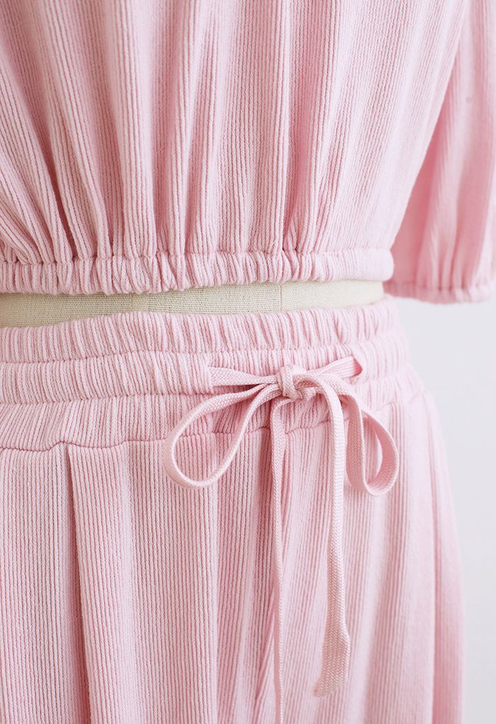 Off-Shoulder-Crop-Top und Hosen-Set in Pink