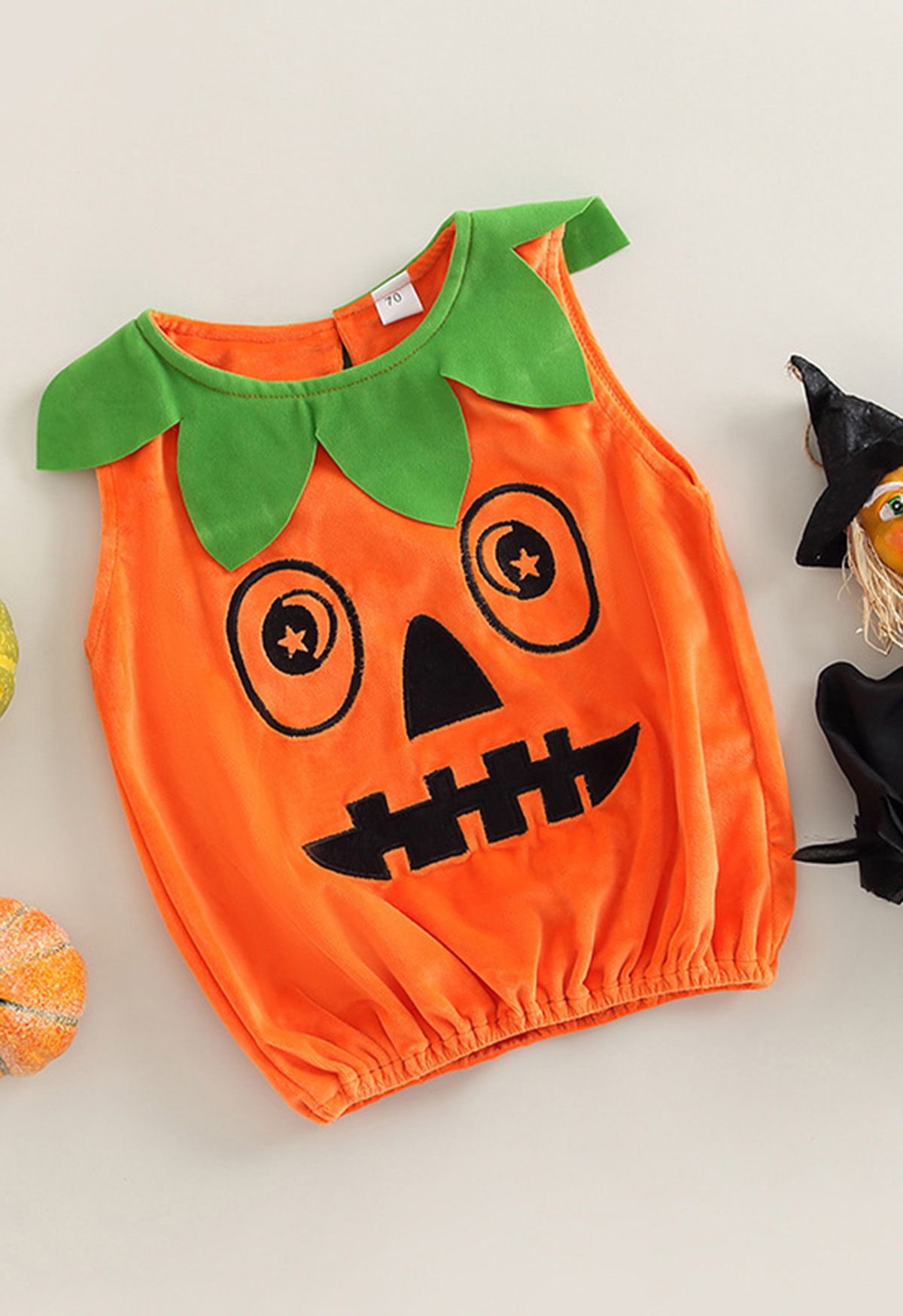 Entzückendes Kürbis-Halloween-Kostüm für Kleinkinder