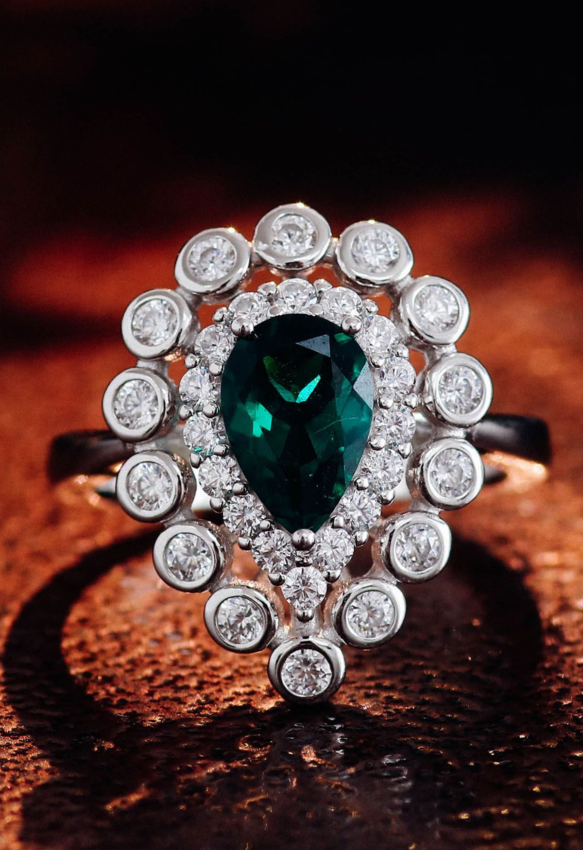 Birnen-Smaragd-Edelstein-Diamant-Zierring