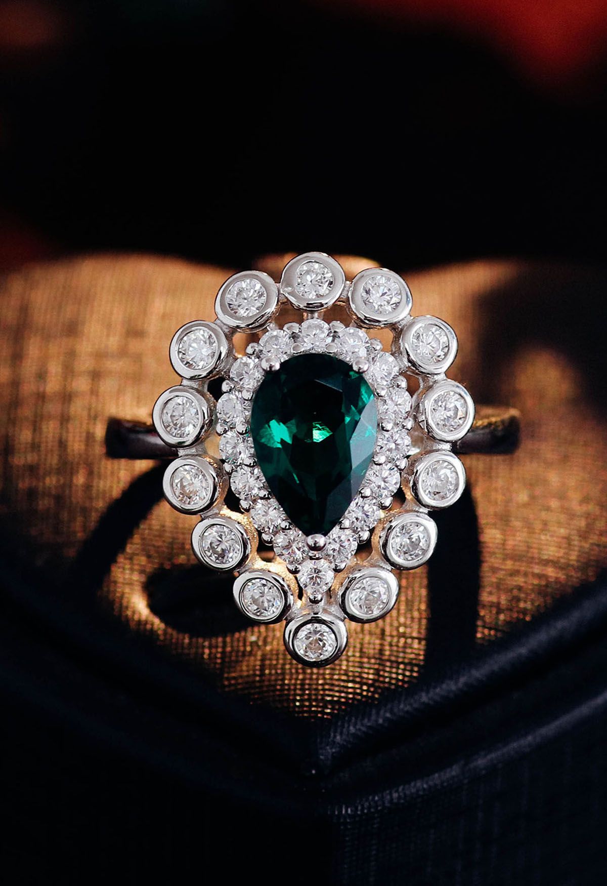 Birnen-Smaragd-Edelstein-Diamant-Zierring