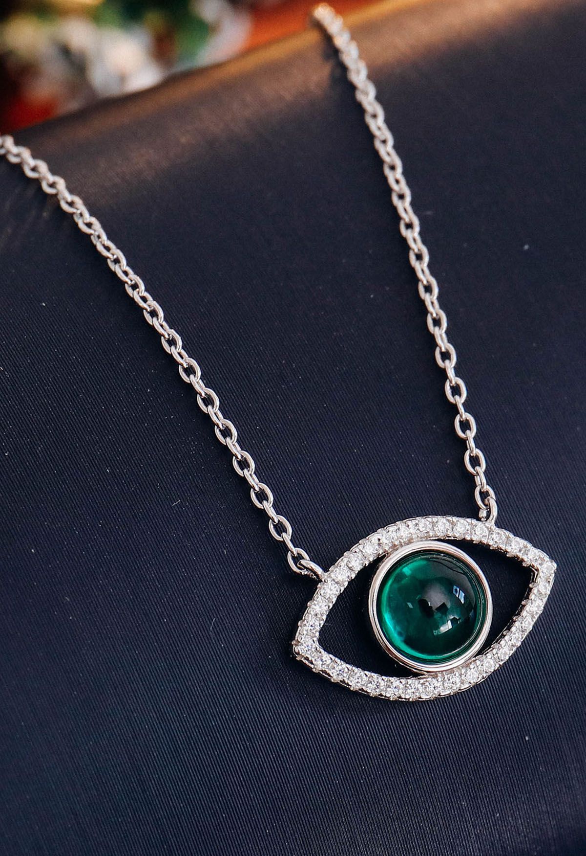 Smaragd-Edelstein-Halskette in Marquise-Form