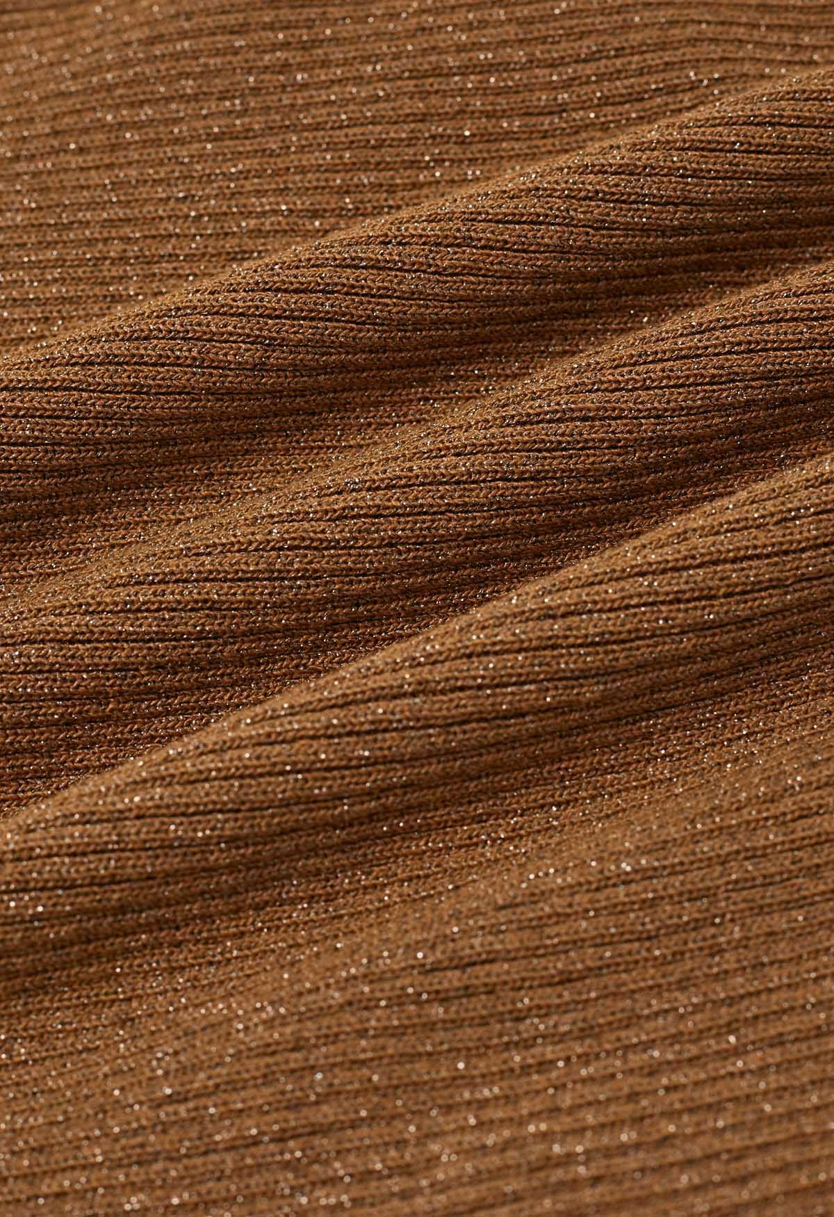 Perlenbesetztes Strickoberteil mit gespleißten Puffärmeln und quadratischem Ausschnitt in Karamell
