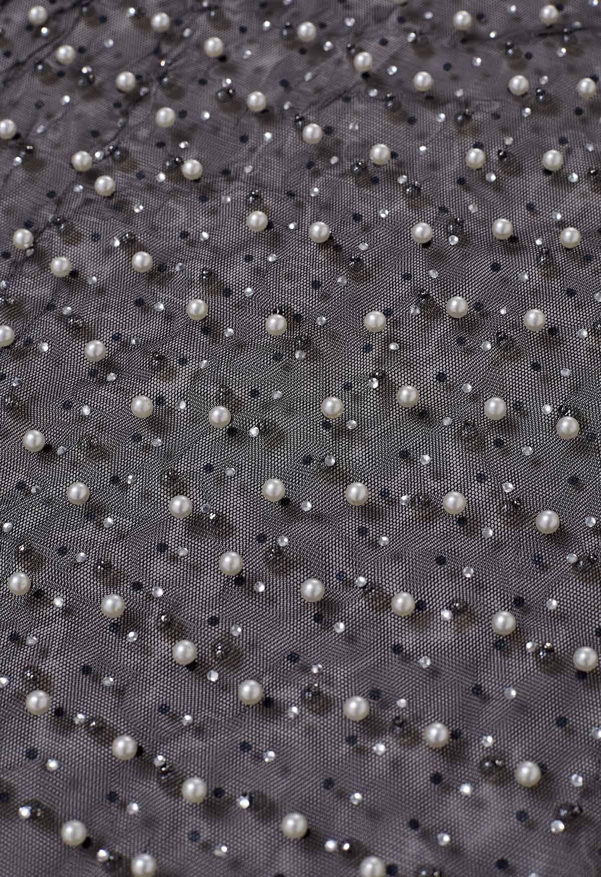 Vollständig mit Perlen verziertes, durchsichtiges Netzoberteil in Schwarz