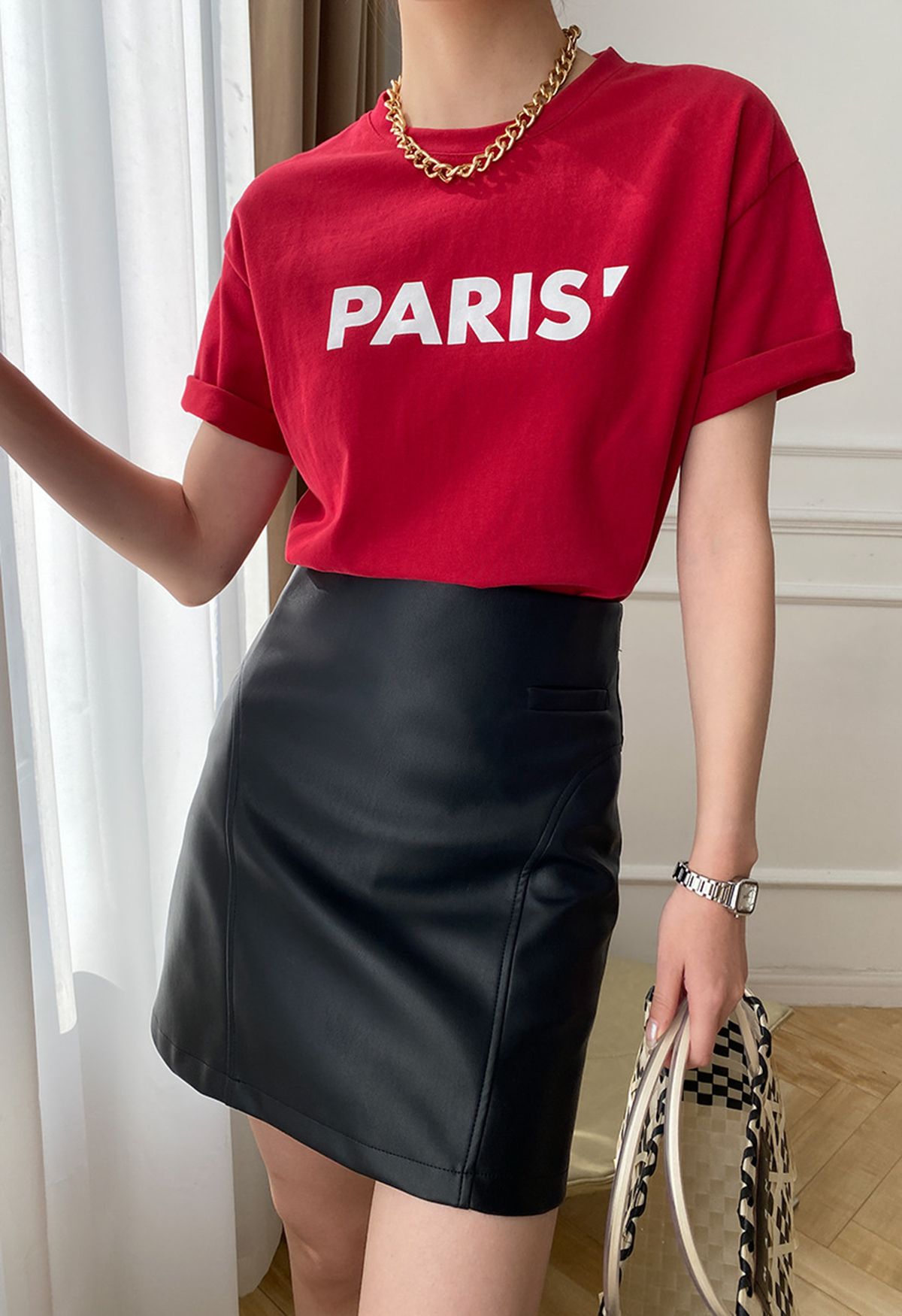 Rundhals-T-Shirt mit Paris-Print in Rot