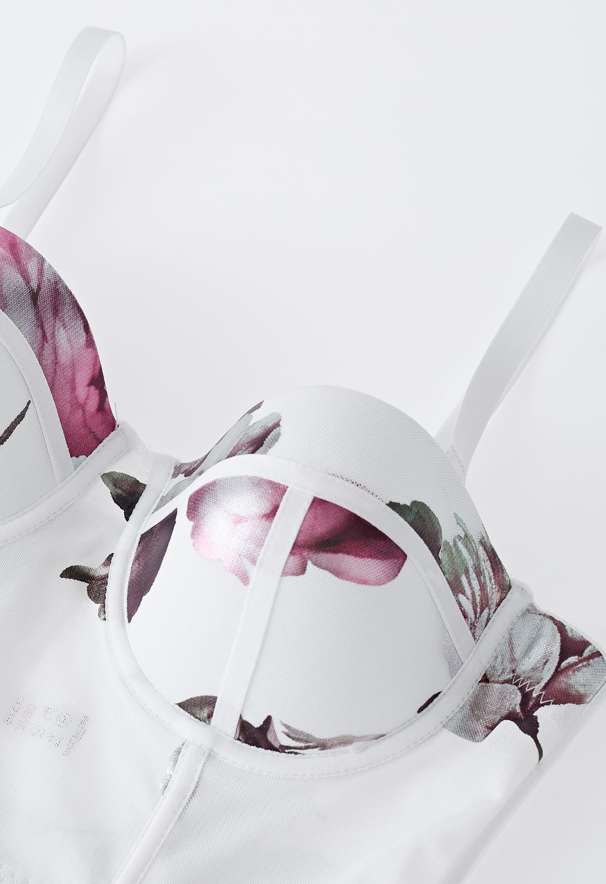 Bustier-Crop-Top mit blühender Blume in Weiß