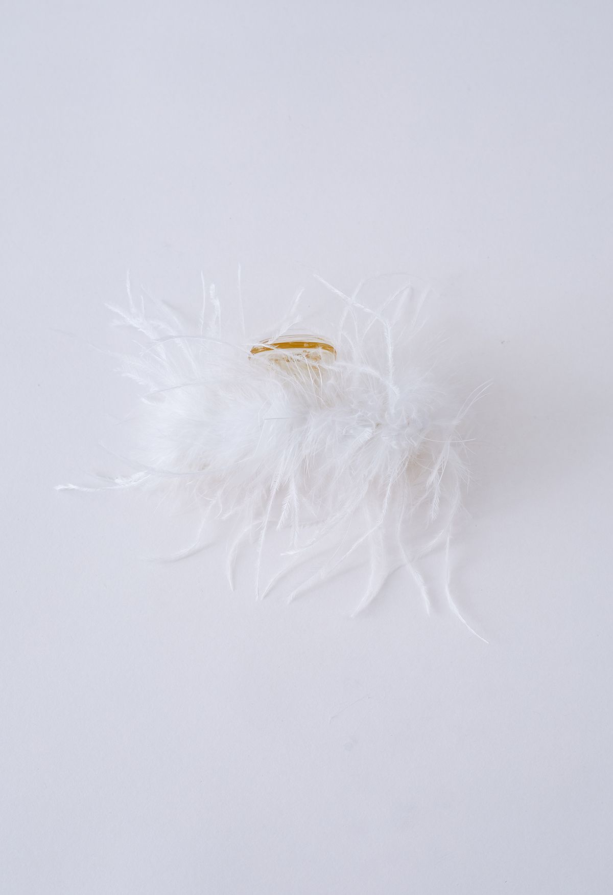 Luftige Feder-Haarspange in Weiß