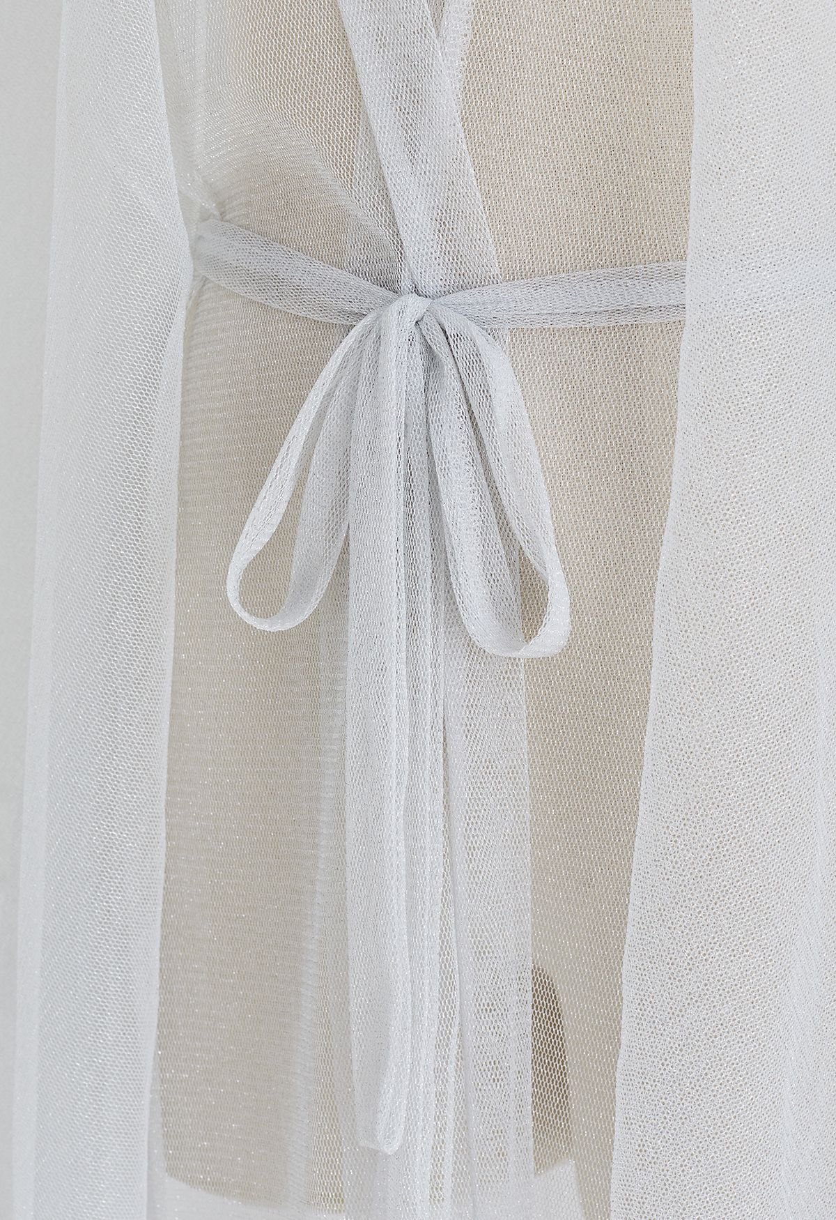 Schimmernder Tüll-Flare-Kimono in Weiß
