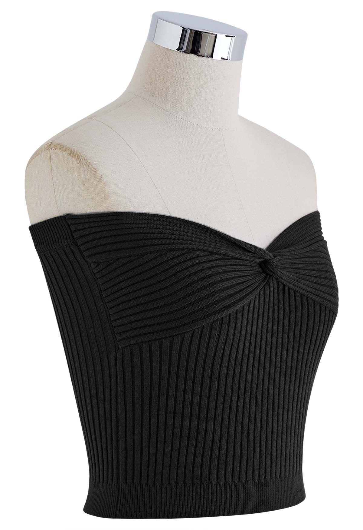 Geripptes Schlauch-Crop-Top mit gedrehter Vorderseite in Schwarz