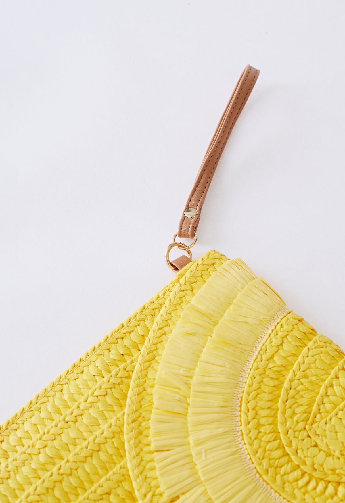 Einfarbige Umschlagtasche aus Raffiabast in Gelb