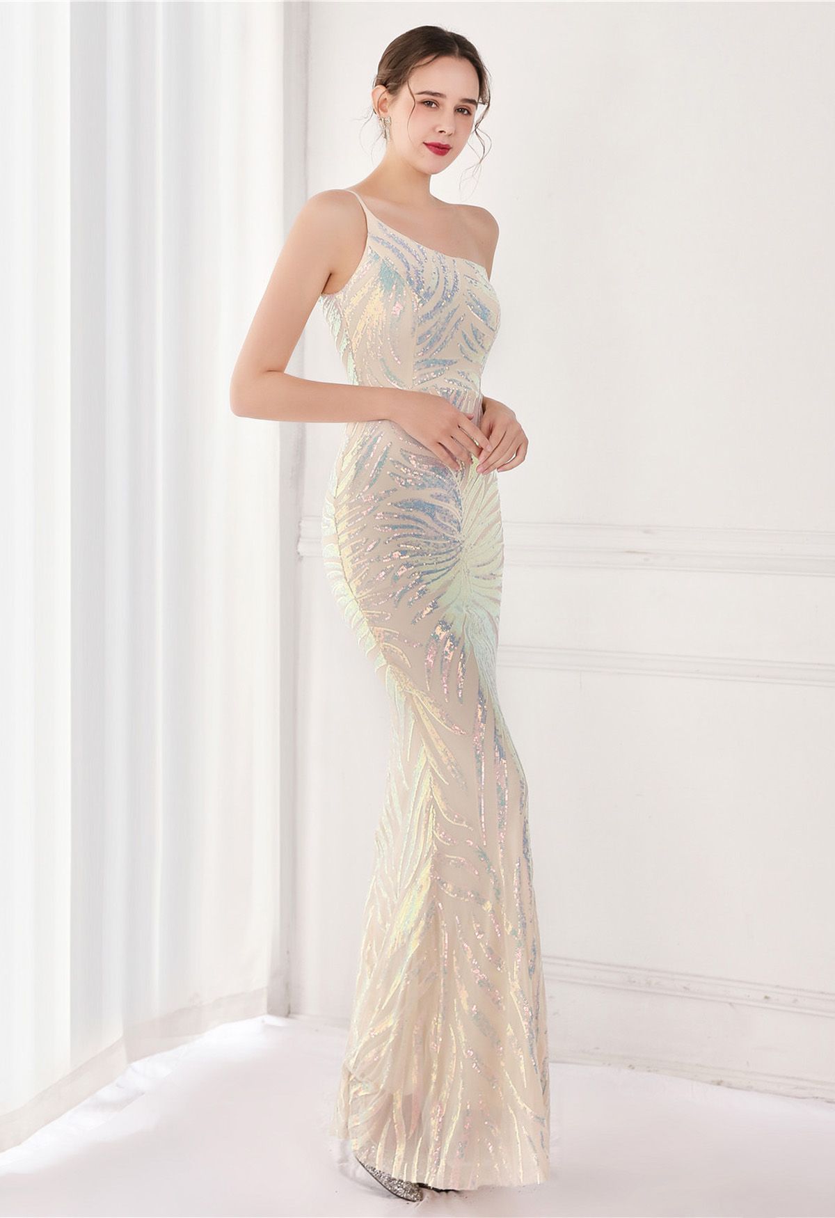 One-Shoulder-Kleid im Meerjungfrau-Stil mit Blattpailletten in Aprikose