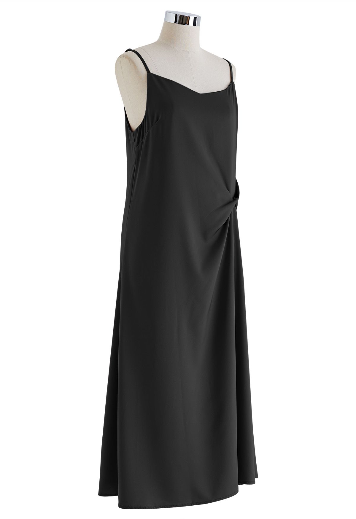 Cami-Kleid aus gedrehtem Satin mit herzförmigem Ausschnitt in Schwarz