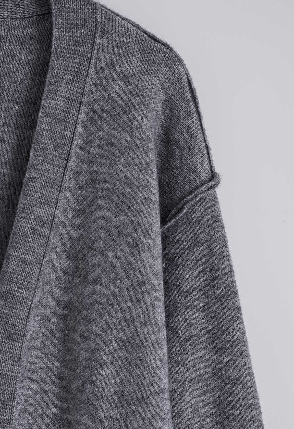 Lässiger, vorne offener, übergroßer Strick-Cardigan mit Taschen in Grau
