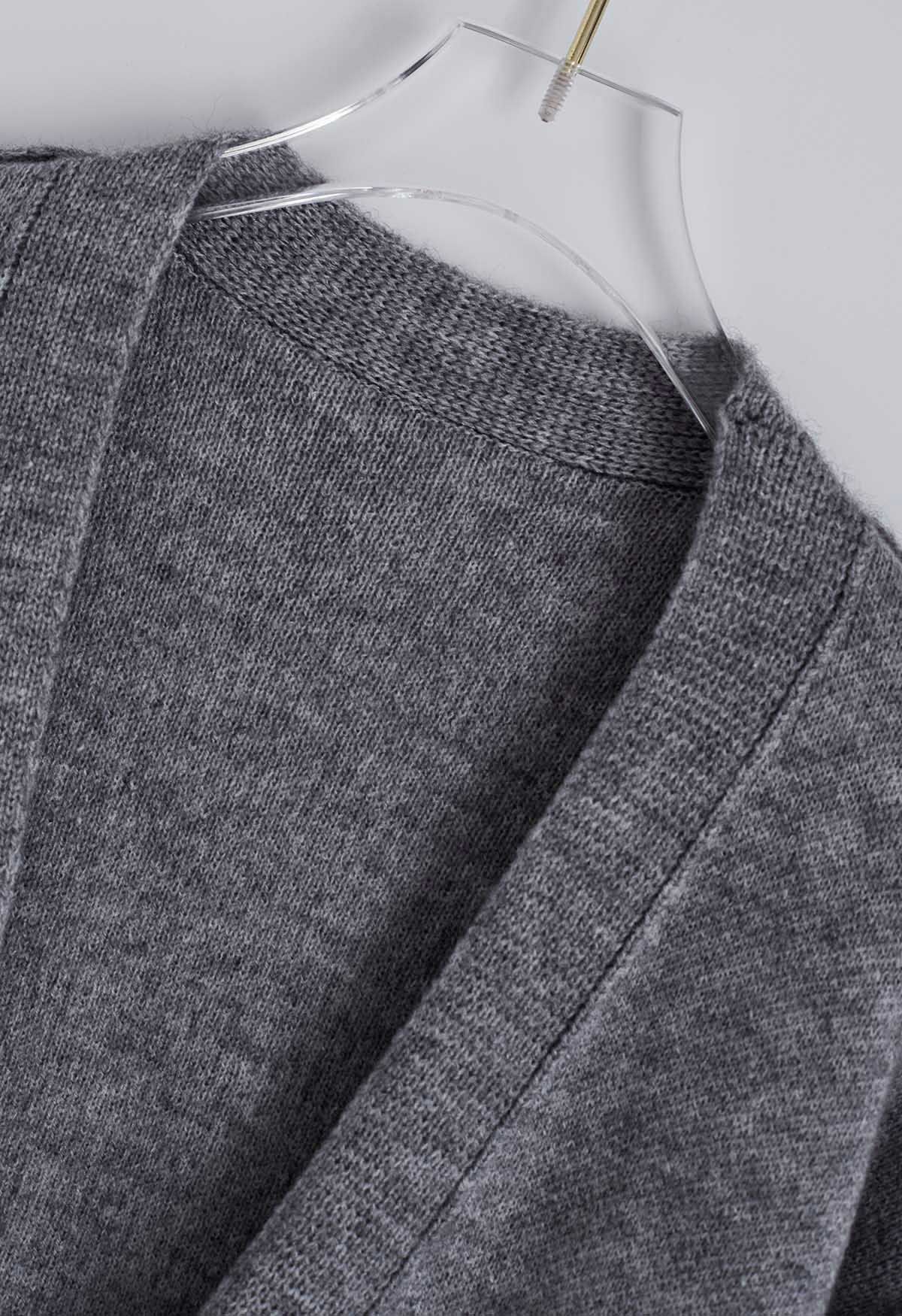 Lässiger, vorne offener, übergroßer Strick-Cardigan mit Taschen in Grau