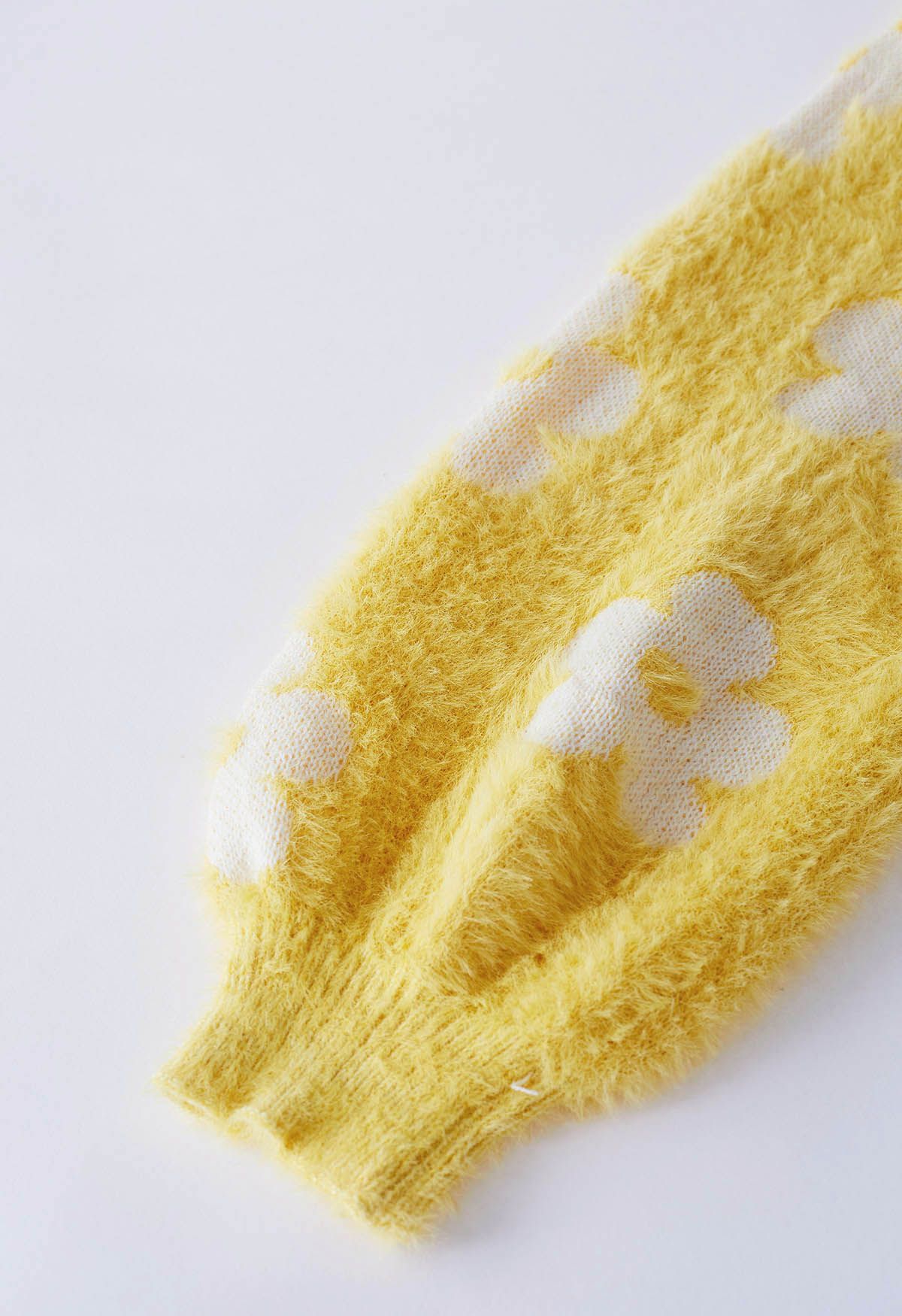 Cuteness Flowers Fuzzy-Strickjacke in Gelb