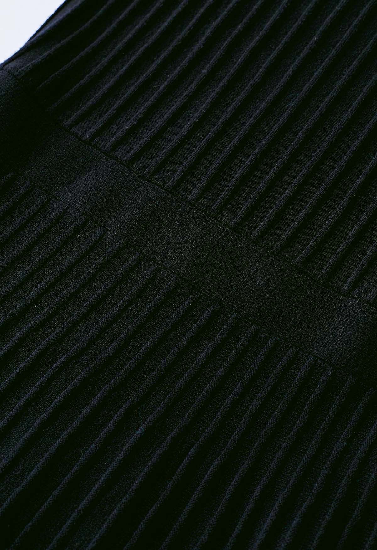 Solides, plissiertes Cami-Kleid aus Strick in Schwarz