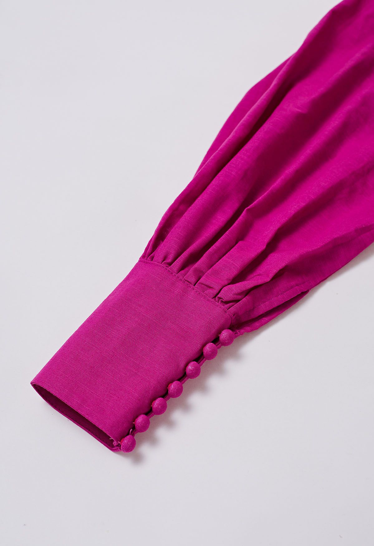 Midikleid aus Leinenmischung mit Knopfleiste und Laternenärmeln in Magenta