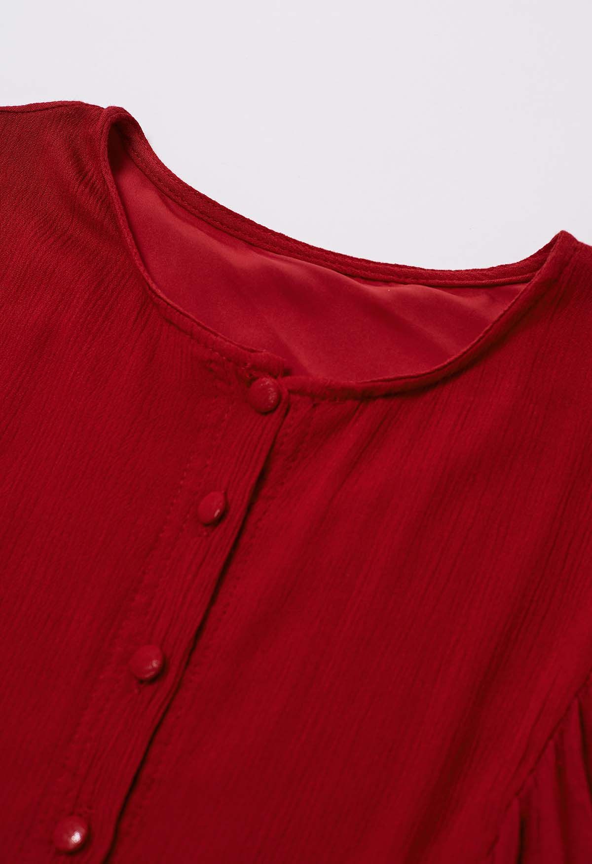 Übertriebenes Rüschenkleid mit Blasenärmeln und Gürtel in Rot