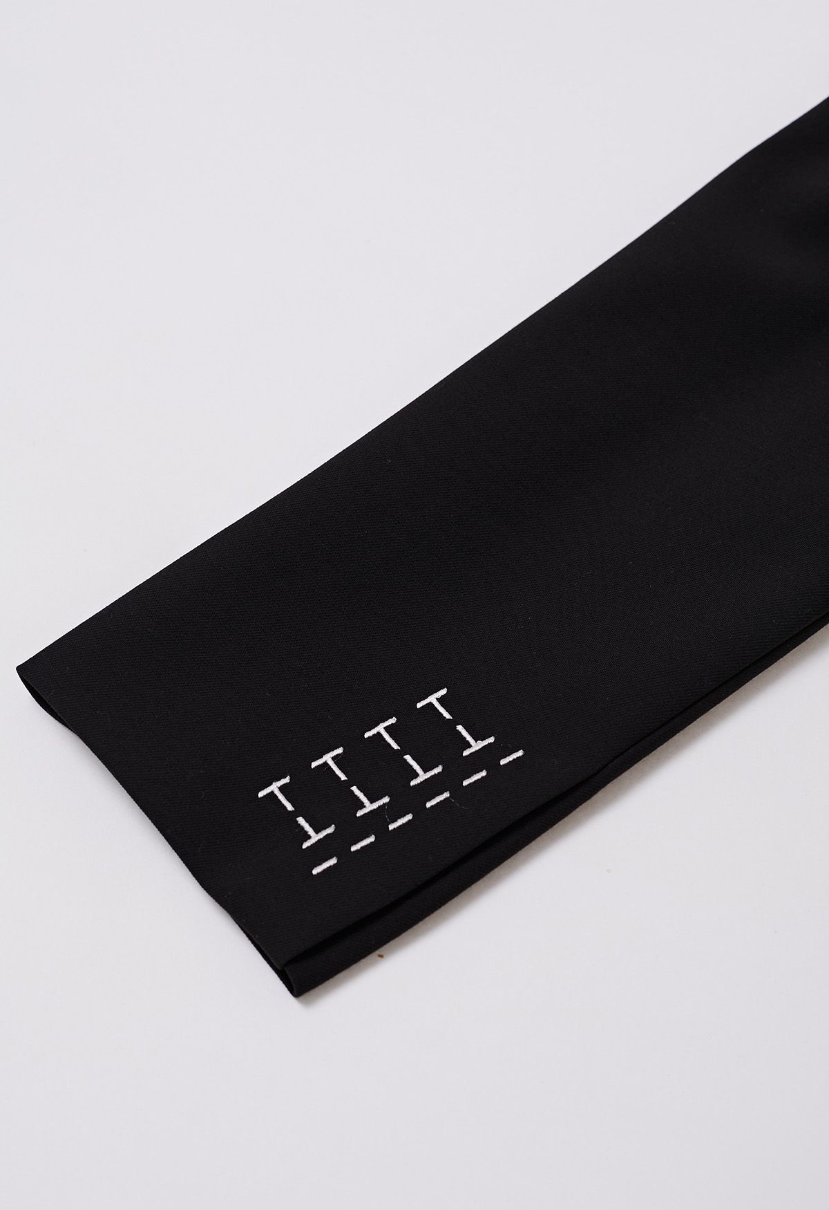 Trendiger zweireihiger Longline-Mantel mit Gürtel in Schwarz