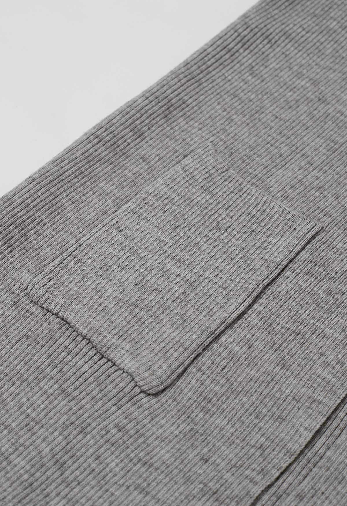 Aufgesetzte Taschen, vorne offener Kapuzen-Cardigan in Grau