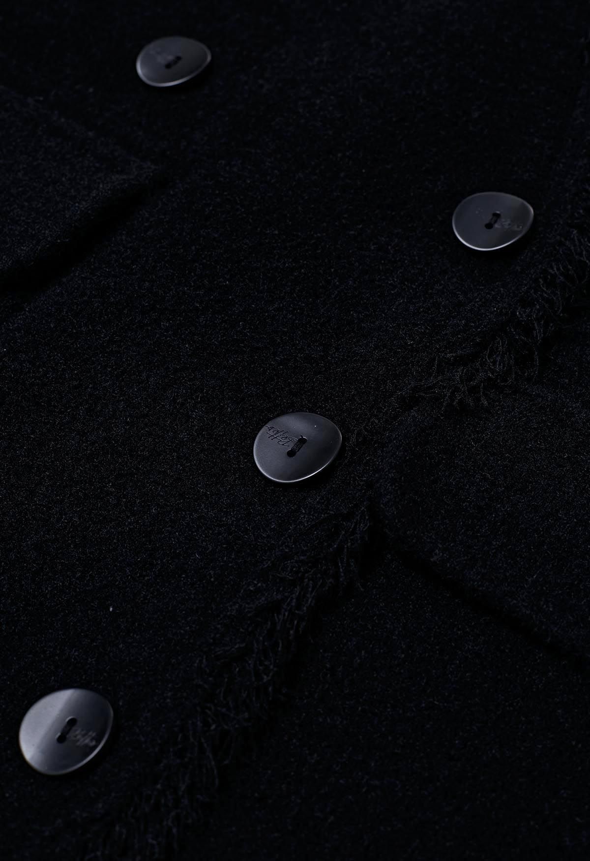 Kragenloser Button-Down-Mantel mit Fransenkante in Schwarz