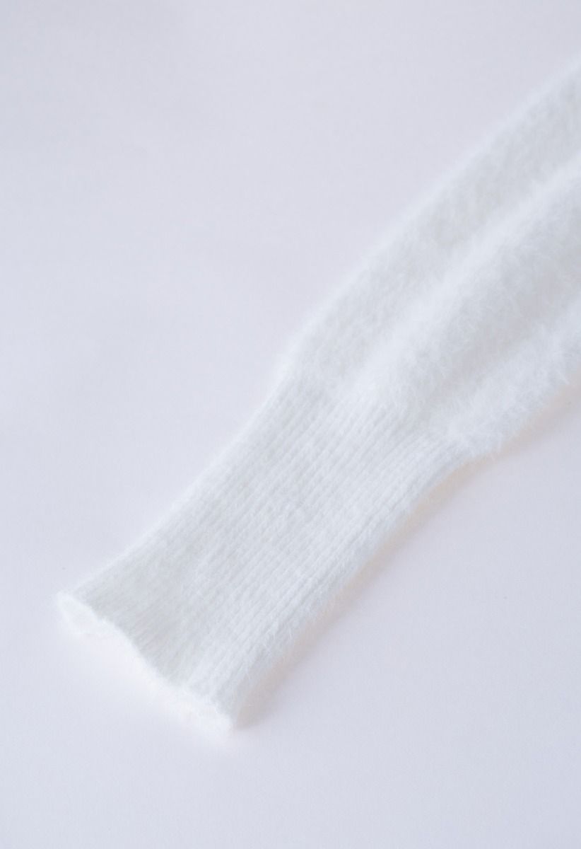 Kuscheliger, hochgeschlossener, flauschiger Perfection-Strickpullover in Weiß