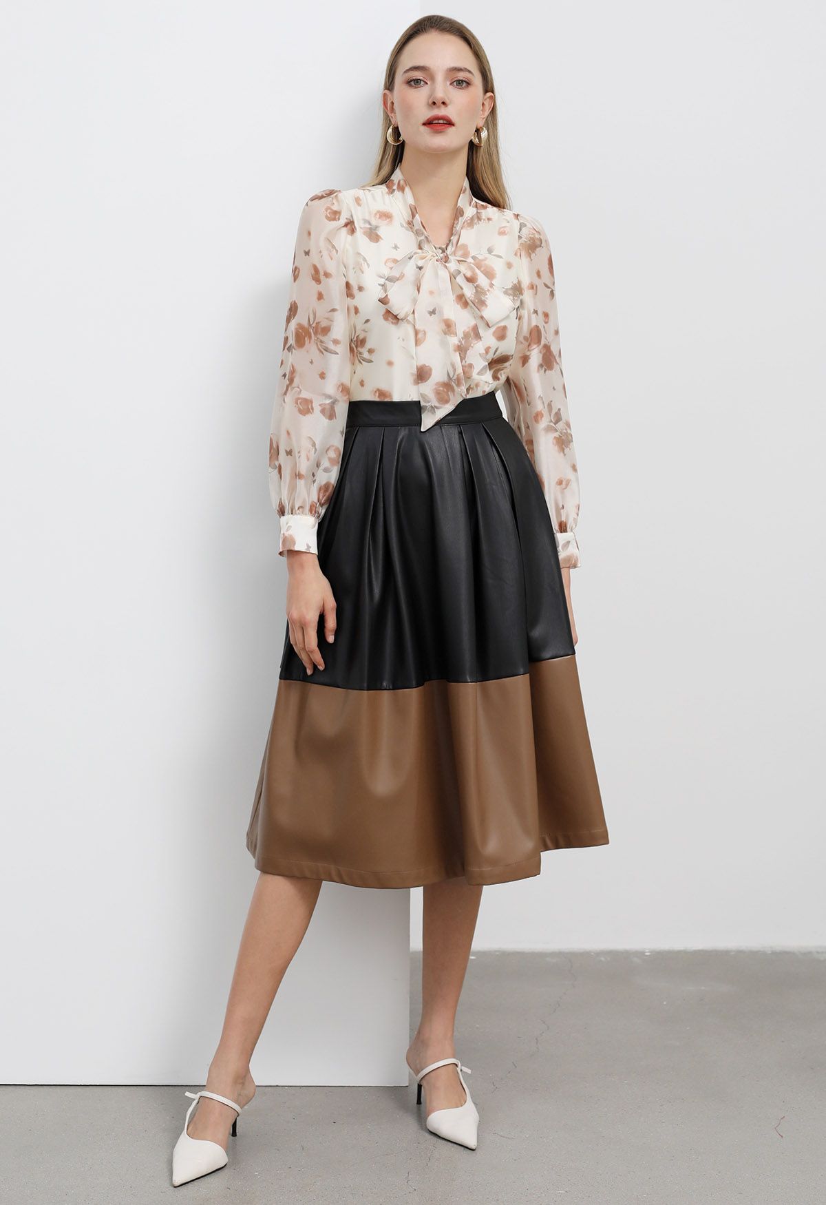 Transparentes Hemd im Herbst-Stil mit Rosen-Schleife