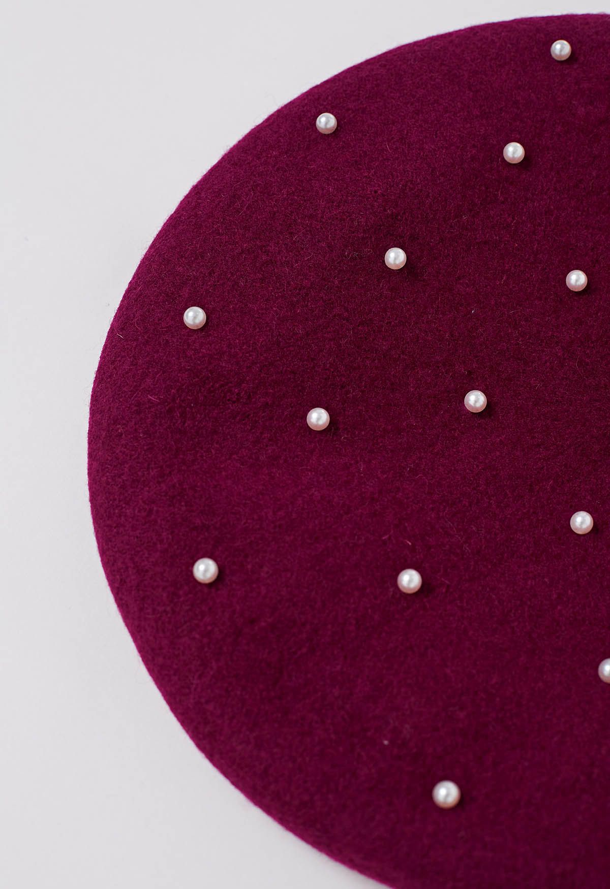 Handgefertigte Baskenmütze aus Perlenwollmischung in Burgunderrot