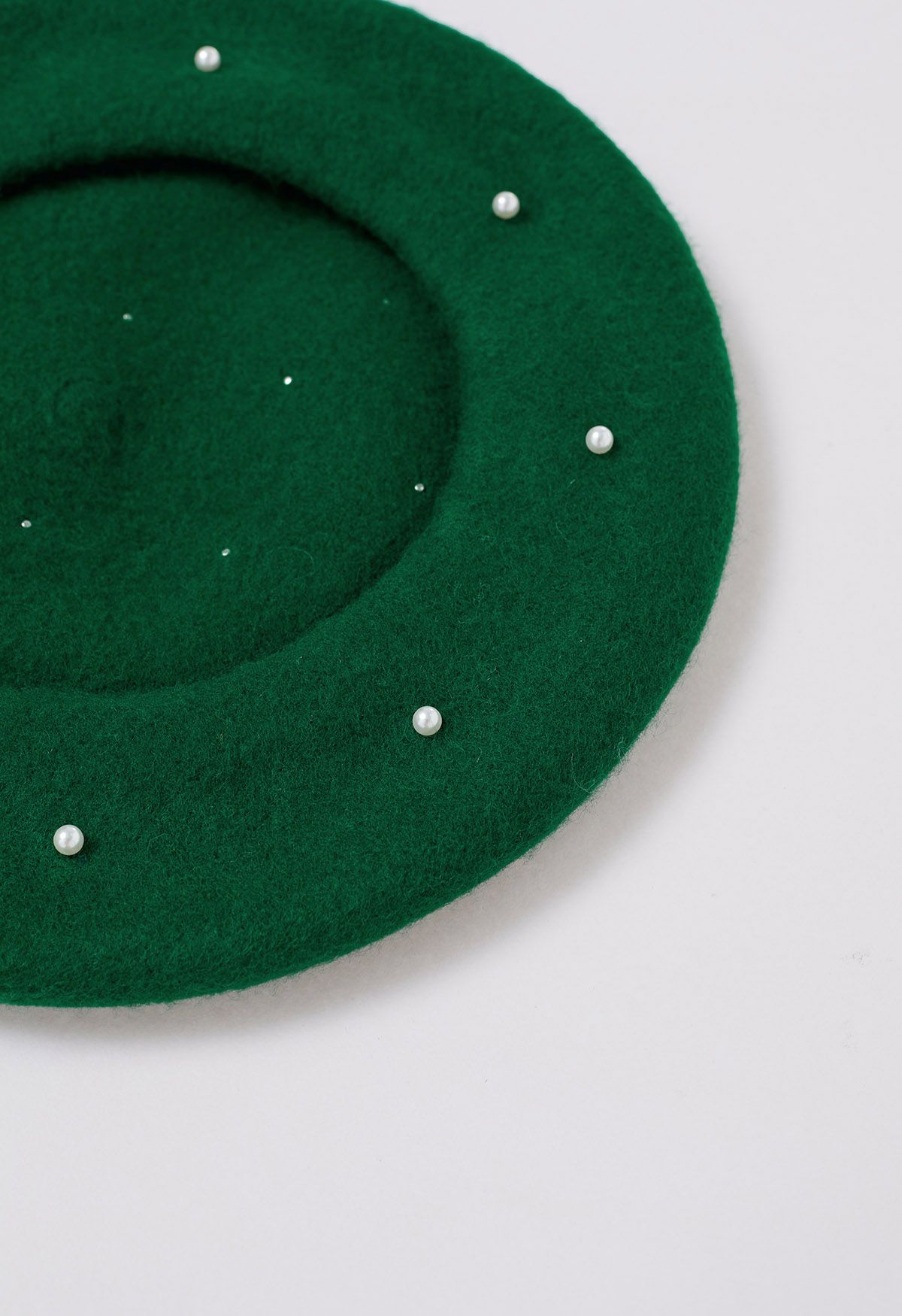Handgefertigte Baskenmütze aus Perlenwollmischung in Dunkelgrün