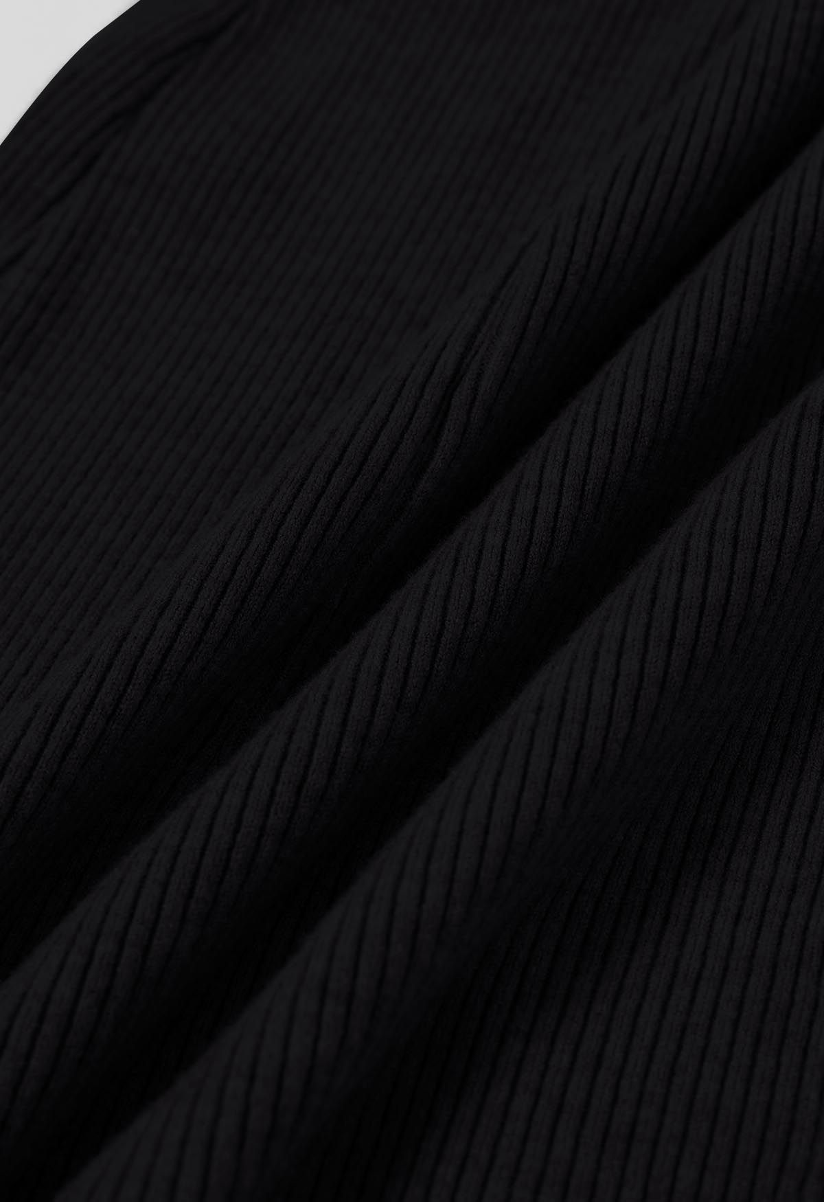 Faux-Wickel-Strickkleid mit überkreuzter Taille in Schwarz