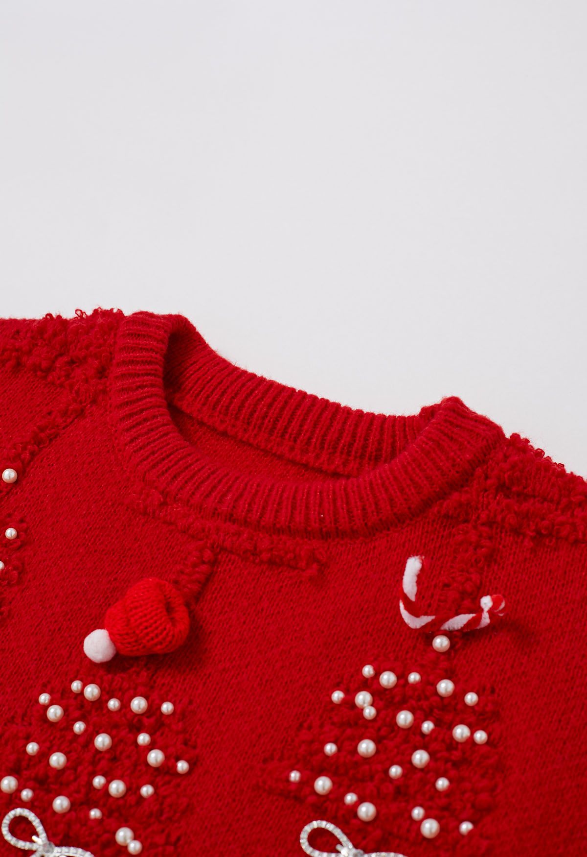 Perlen-Weihnachtsbaum-geprägter Schleife-Strickpullover in Rot