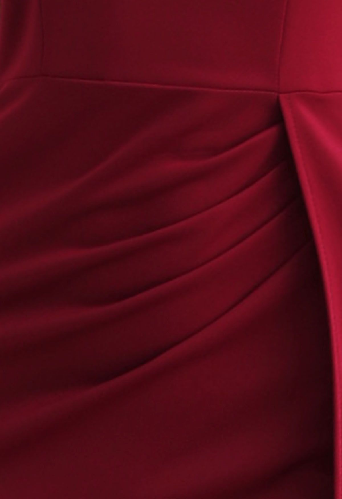 One-Shoulder-Schlitz-Meerjungfrauenkleid mit Federbesatz in Rot