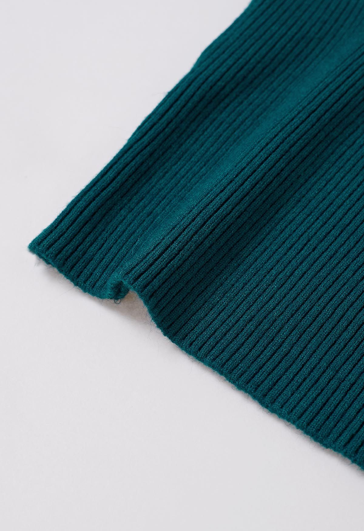 Set aus Cami-Oberteil und Pullover-Ärmeln mit Federbesatz in Blaugrün