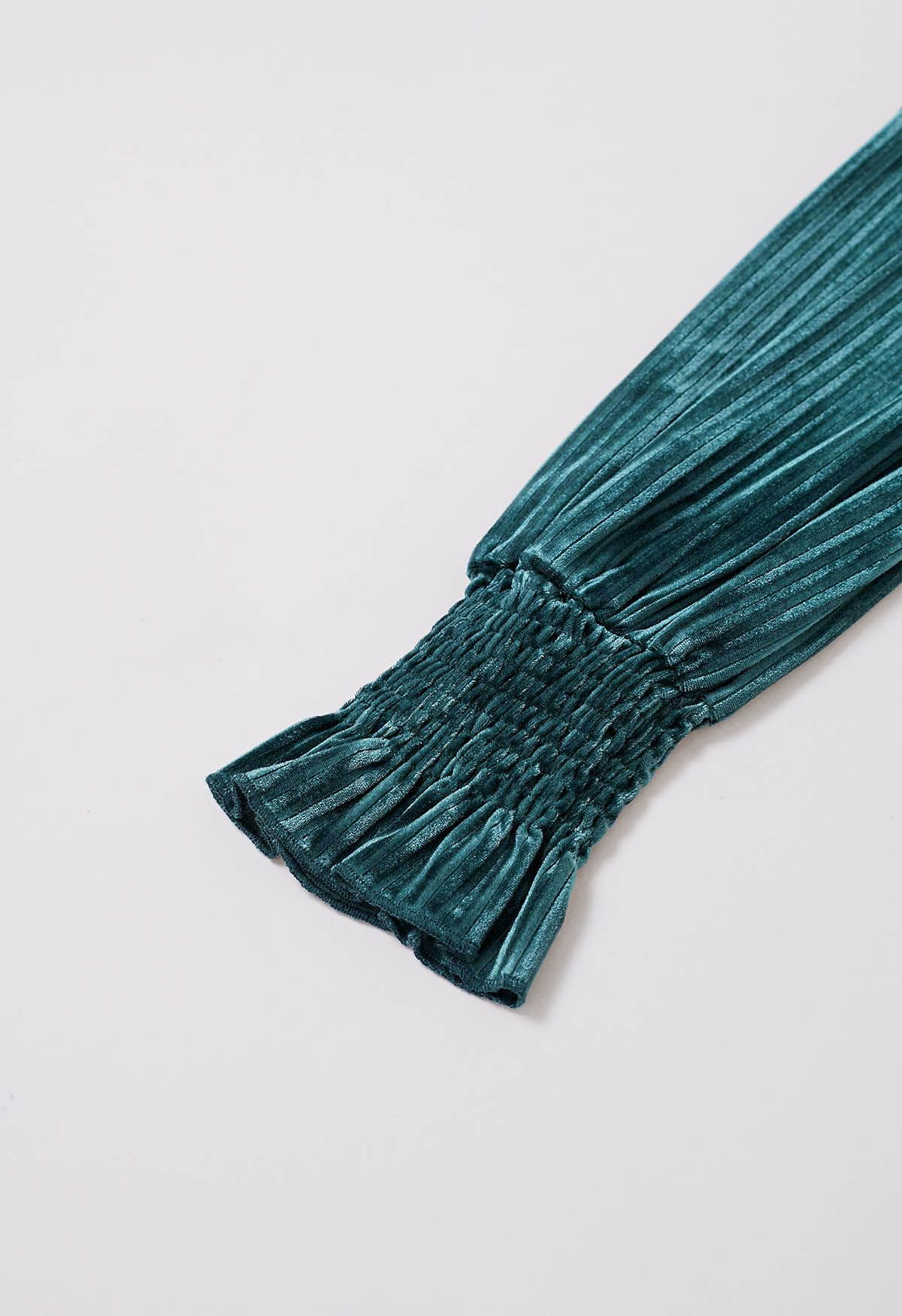 Gestreiftes Schößchen-Top aus Samt mit eckigem Ausschnitt in Blaugrün